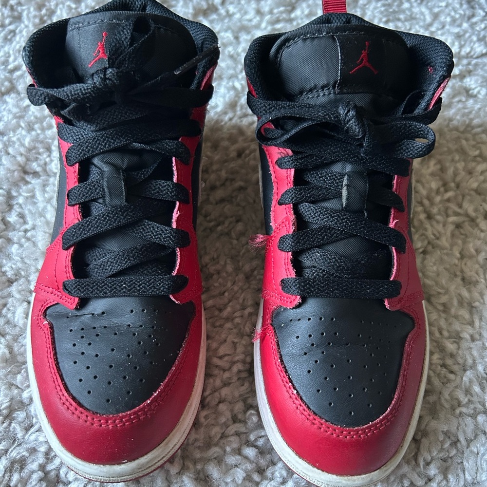Kids Black and Red Jordan 1